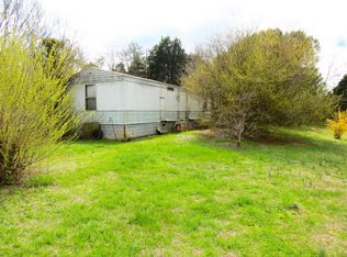 126 Benson Ln, Friendsville, TN 37737