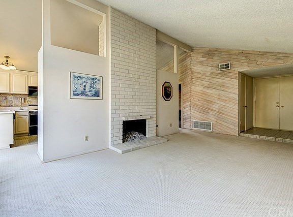 4th image of 1130 S Chaucer St