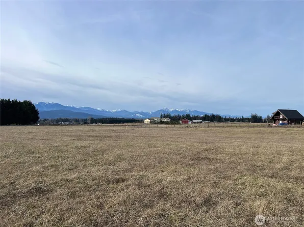 999 Woodcock Road, Sequim, WA 98382