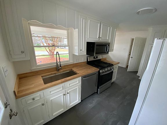 Updated Kitchen with appliances included