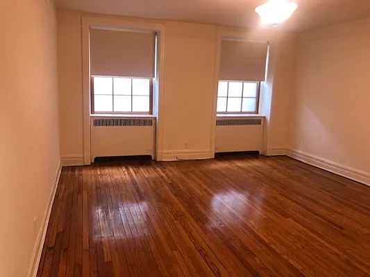 Rented by Melissa Conanan, LREB | media 6