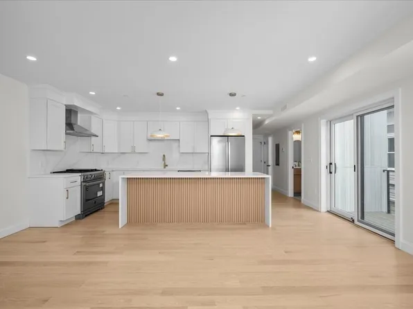595 Broadway #302, Somerville, MA 02145