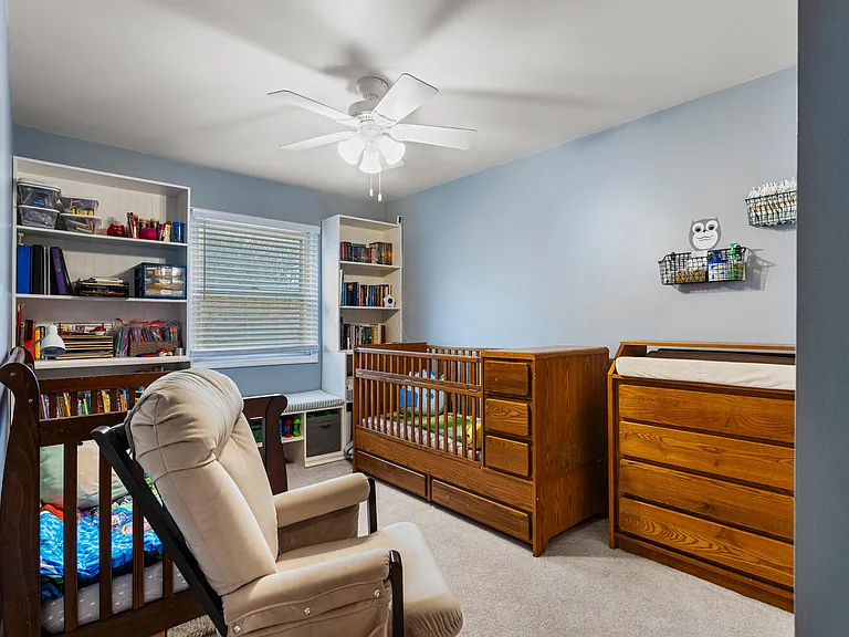 2406 Southwood Dr — Photo 11