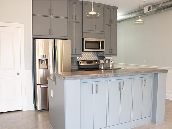 2nd image of 1011 Studemont St #107