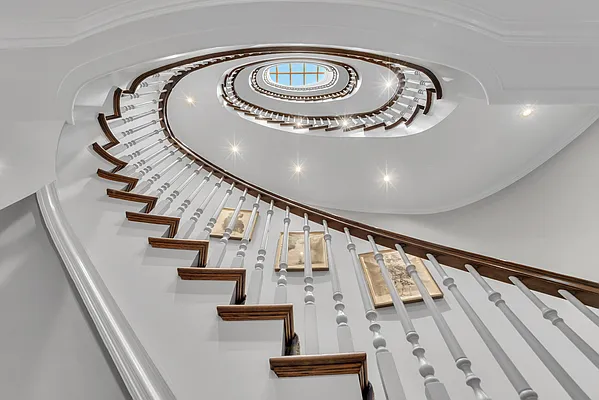 Sold by Corcoran | media 15