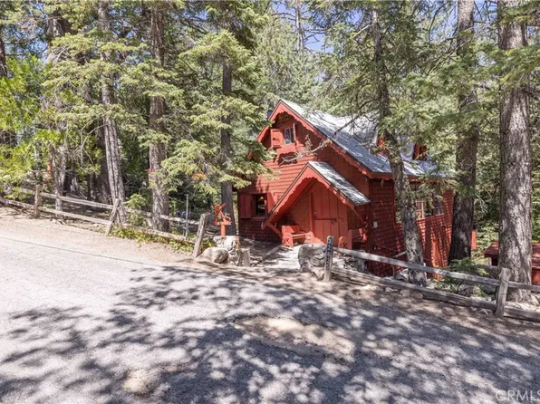 32825 Deer Lick Dr, Running Springs, CA 92382
