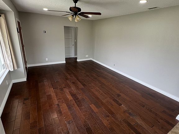 5th image of 645 W Grove St