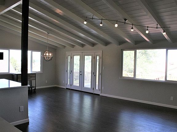 Side vents on French Door