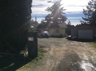 16476 Lovell Ln, Brookings, OR 97415