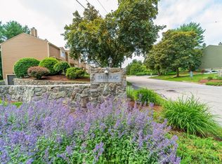 7 Tamarac Dr #F, Smithfield, RI 02828