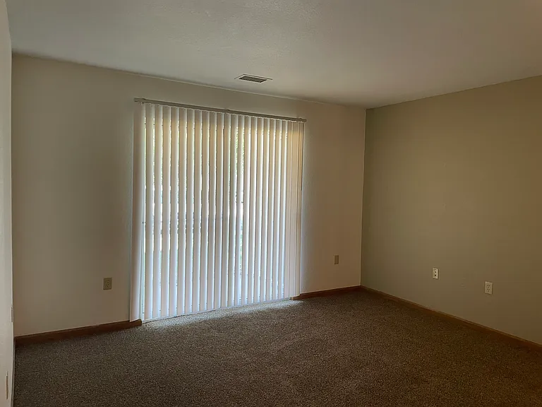 4621 N Park Ln #4621 — Photo 2