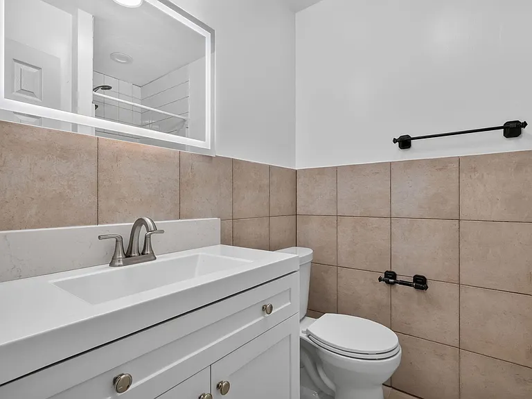 201 E Palm St #203 — Photo 9