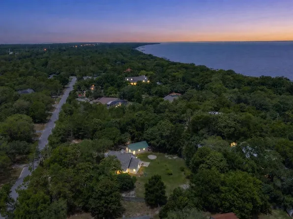 4980 Mason Calle Rd, Gulf Breeze, FL 32563