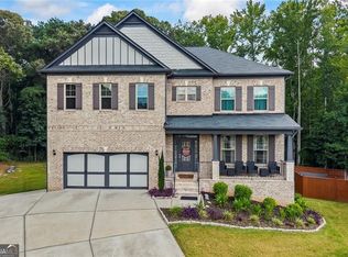 721 Autumn Meadow Dr, Loganville, GA 30052