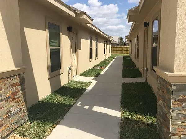 1703 W Smith Dr #2 — Photo 3