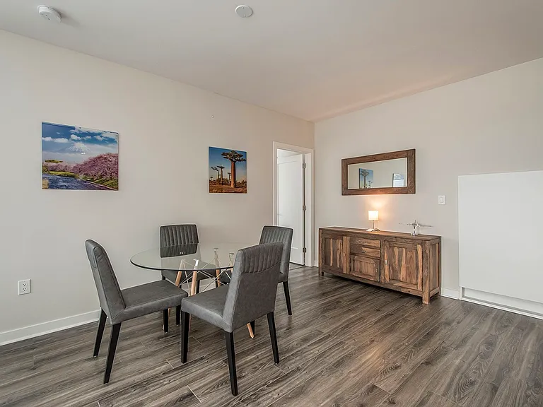 49 Kings Wharf Pl — Photo 4
