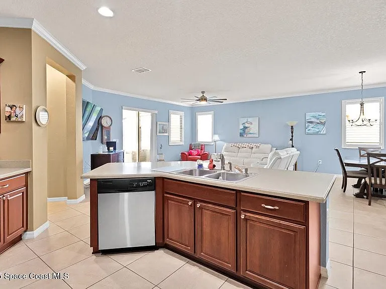 205 Bellamy Trl — Photo 11