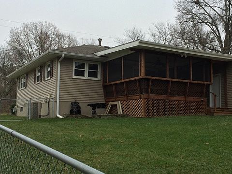 5th image of 1100 Grandview St