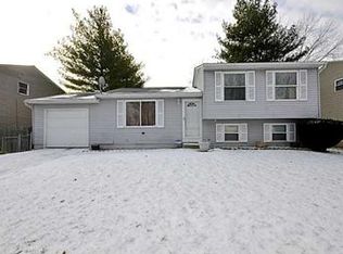 10315 E Woodhaven Cir, Indianapolis, IN 46229