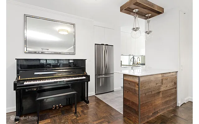 Sold by Douglas Elliman | media 4