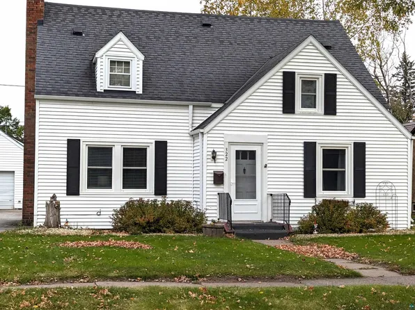 322 7th St, Cloquet, MN 55720