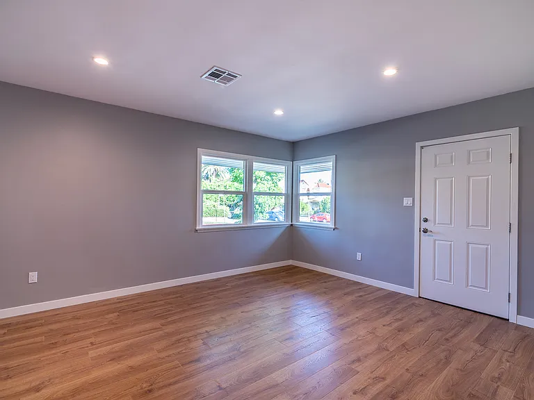 305 N Chevy Chase Dr #305 — Photo 8