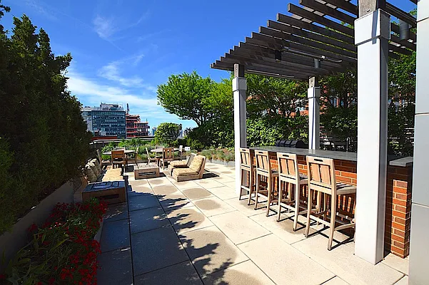 Rented by Brown Harris Stevens | media 7