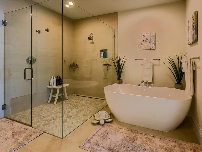 2910 W Barcelona St #604 — Photo 23