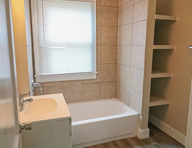 306 E Pine St — Photo 7
