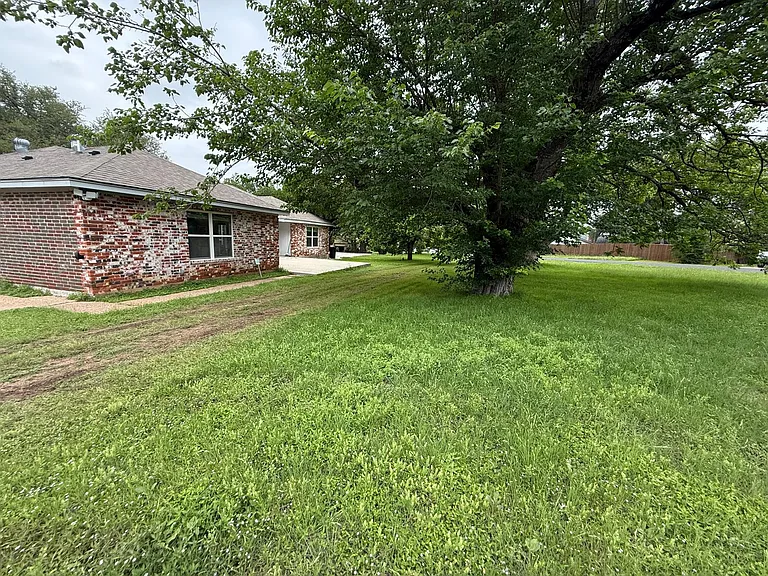 1501 Sheridan Trl — Photo 12