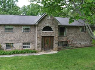 225 E Copeland Dr, Powell, TN 37849