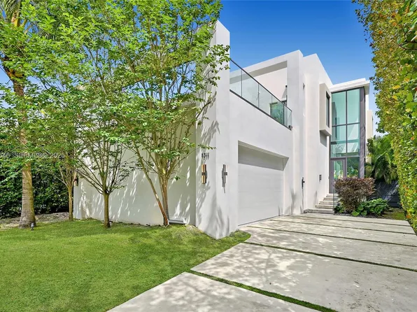 1311 Bay Dr, Miami Beach, FL 33141