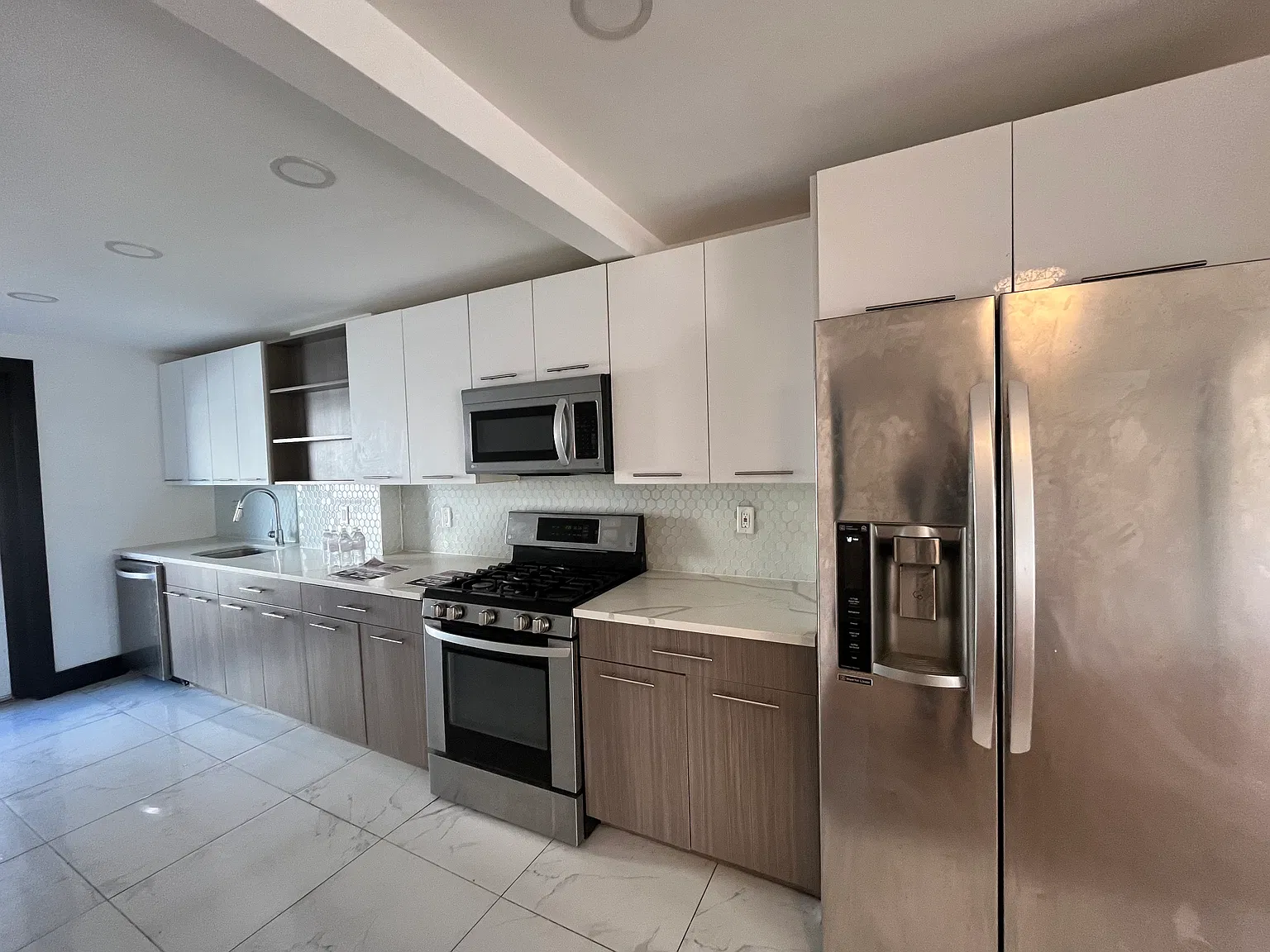 3 bed, 1668 sqft, $3,500 — Photo 3