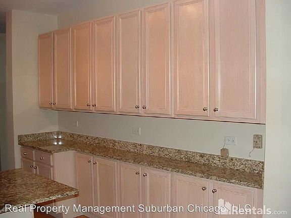 4th image of 2503 Camberley Cir