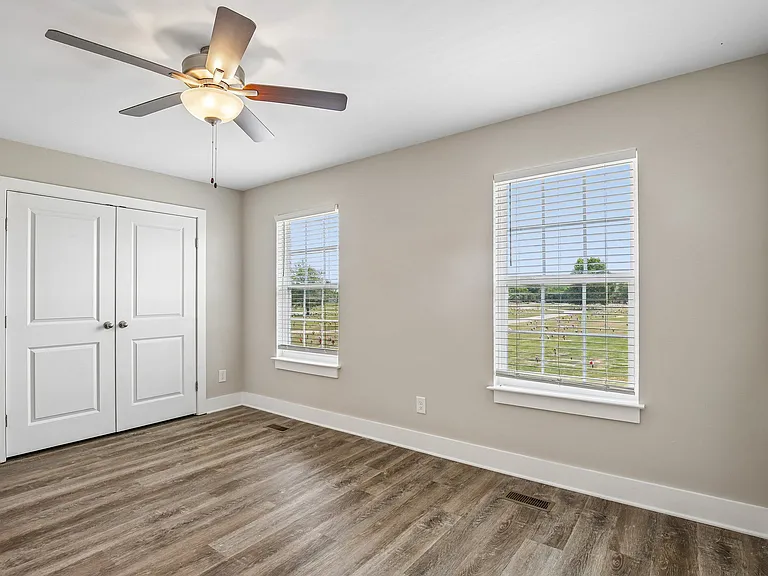 South Maple Townhomes — Photo 13
