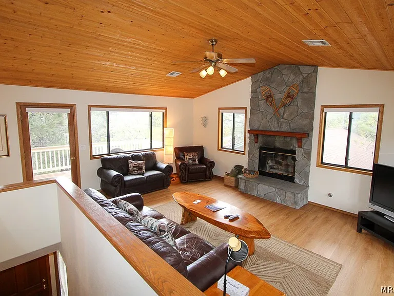 684 Butte Ave — Photo 12