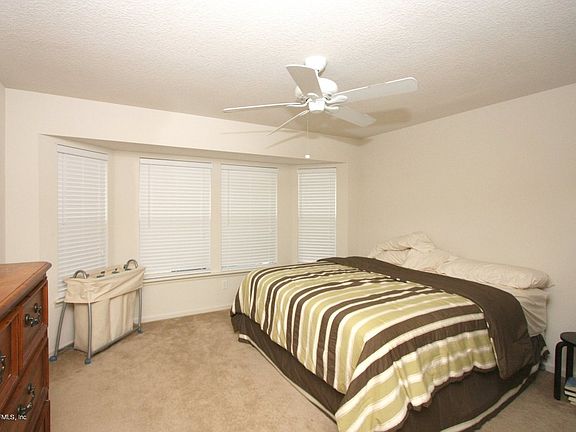 2nd image of 3050 Bent Bow Ln