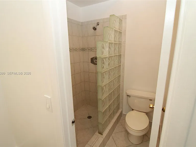 1423 Avon Ln #210 — Photo 15