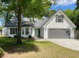 20 Purrysburg Dr, Beaufort, SC 29907