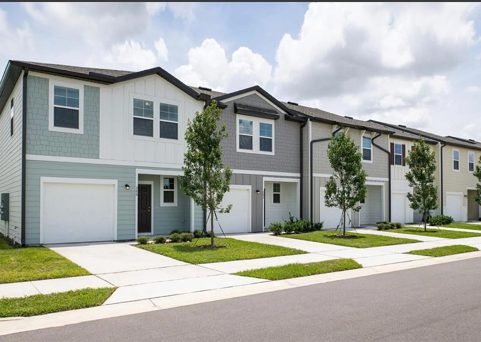 3 bed, 2.5 bath, 1421 sqft, $2,000 — Photo 1