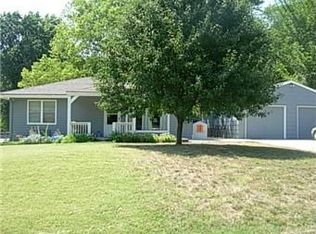 5018 S Norfleet Rd, Independence, MO 64055