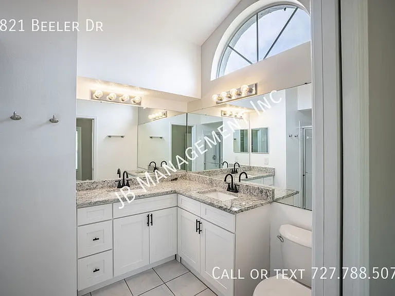 8821 Beeler Dr — Photo 15