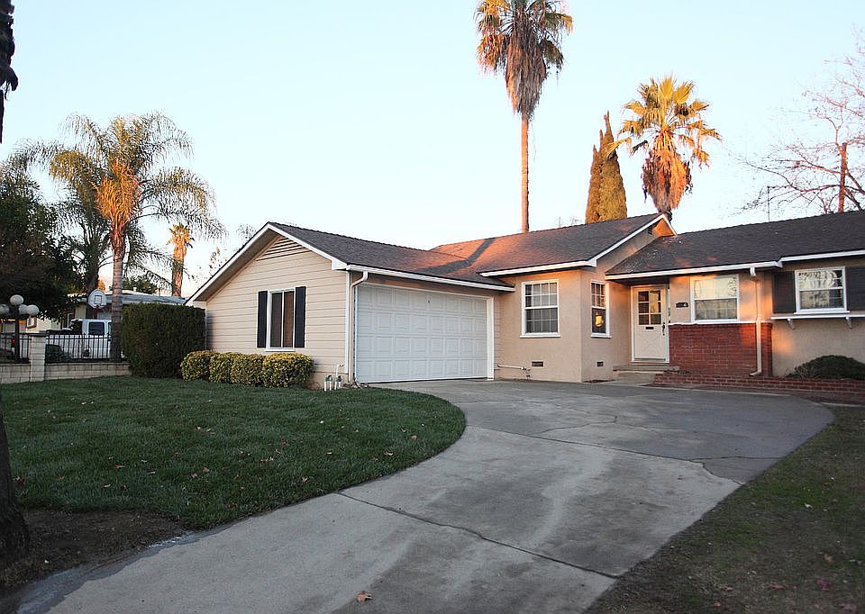 1st image of 1856 Wildrose Ave