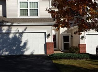 658 Village Pkwy, Circle Pines, MN 55014