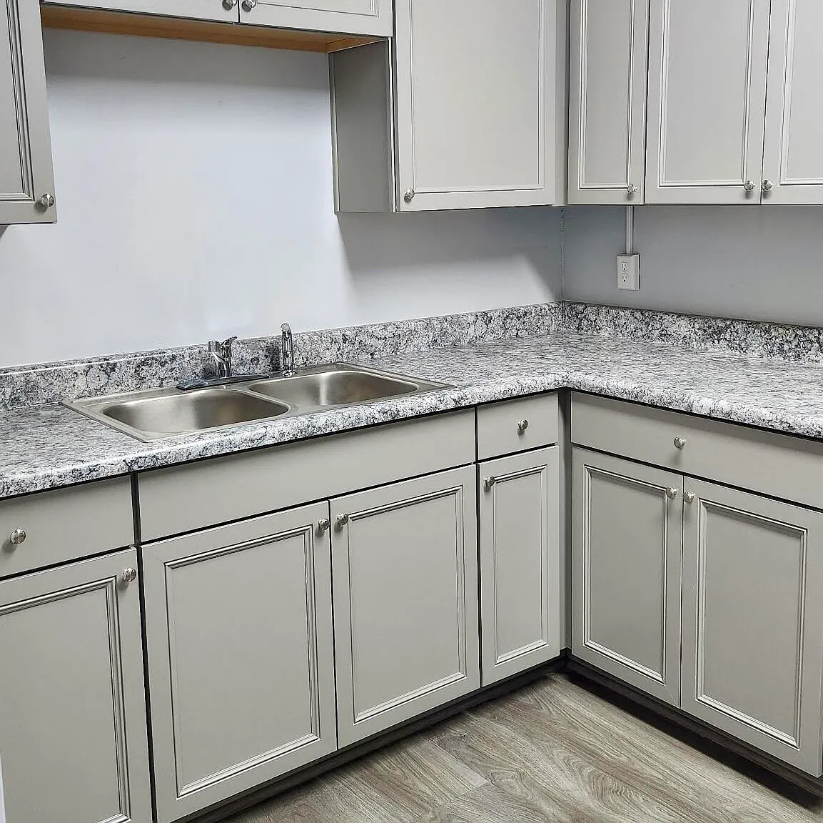 3 bed, 2.0 bath, 1350 sqft, $1,999 — Photo 2
