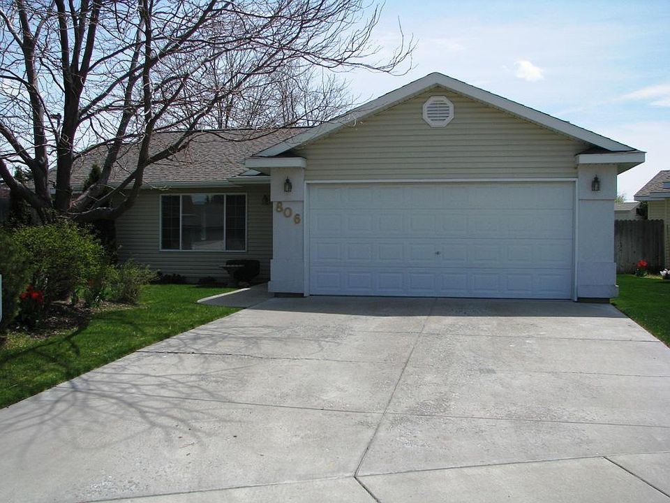 1st image of 806 Eastland Park Dr