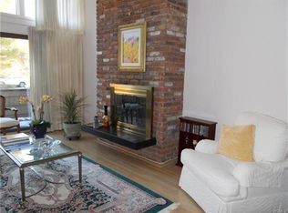 216 Purchase St APT I, Rye, NY 10580