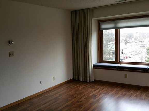 4th image of 3001 S 51st Street Ct Unit 301
