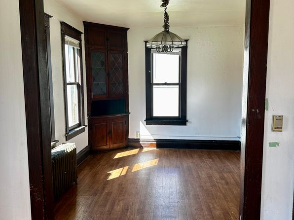 308 7th St S