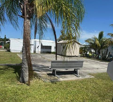 4th image of 2023 St Lucie Blvd, Unit 30